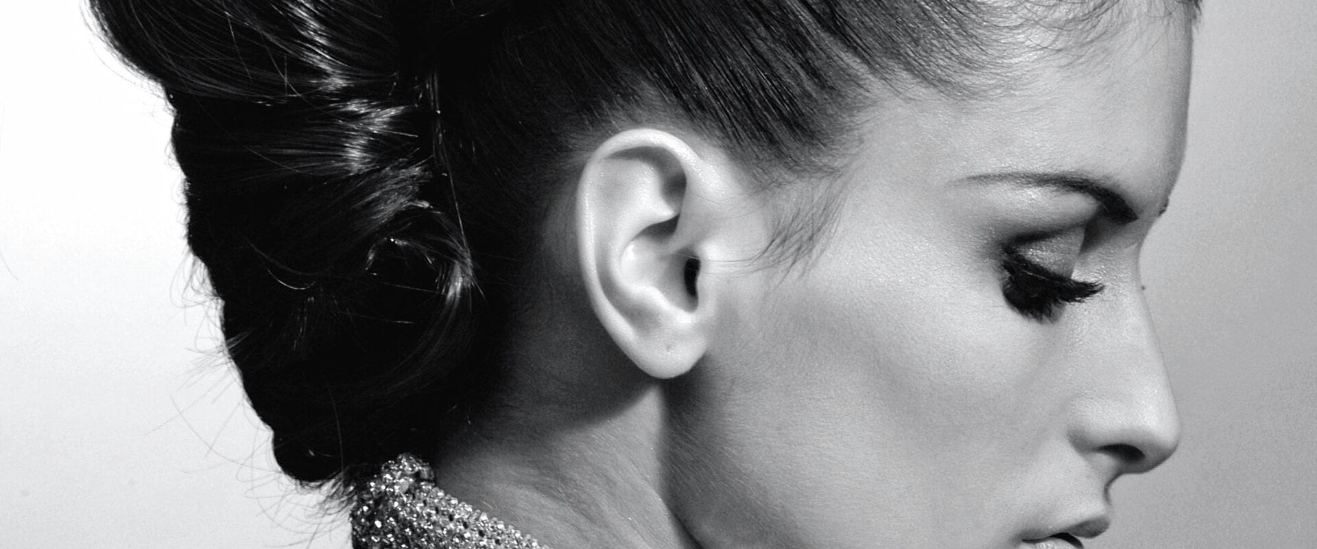 Strong Women<br>Wear Nice Shoes